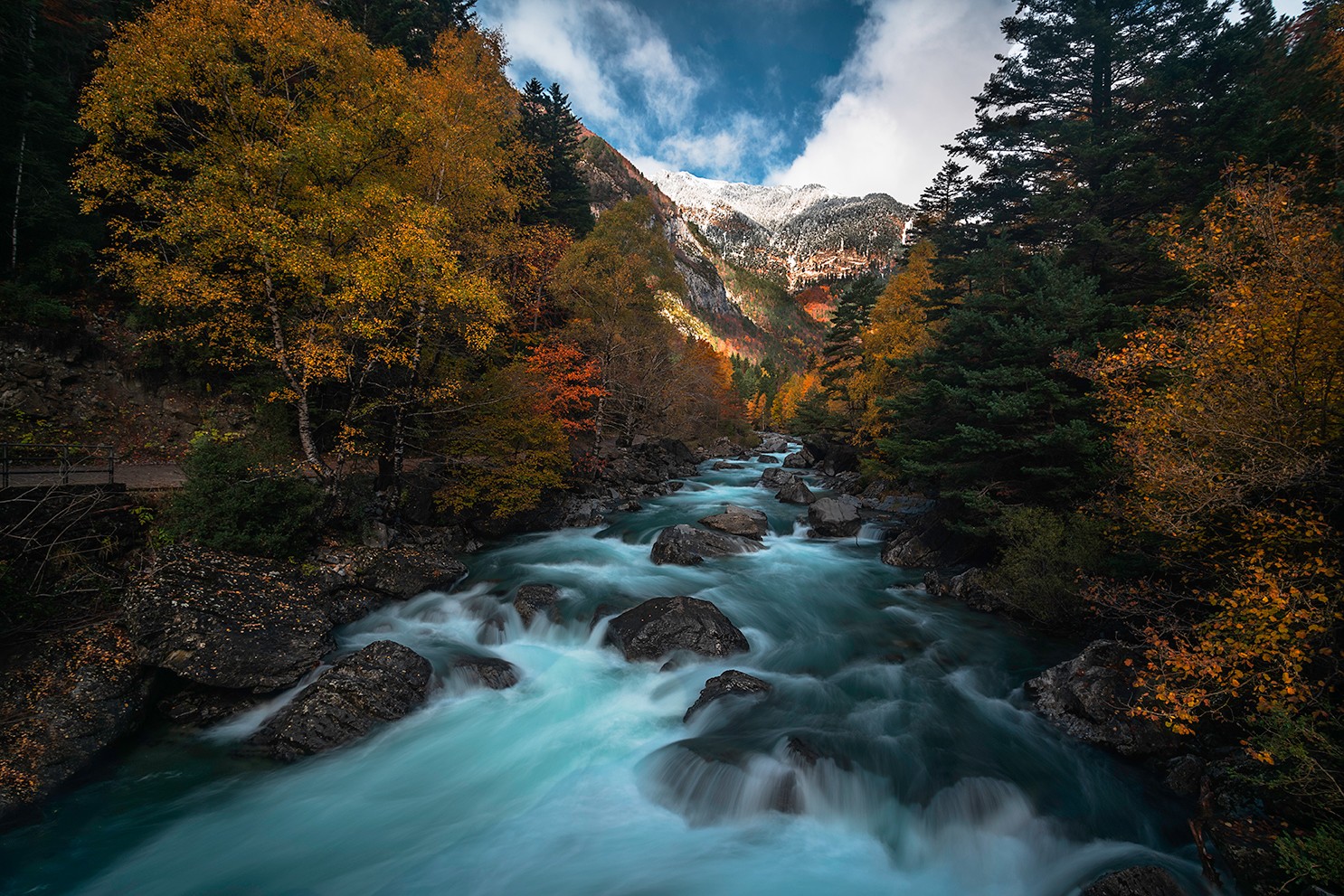 Manuel Pérez Ruiz - Manuel Pérez_Rios-saltos de agua3